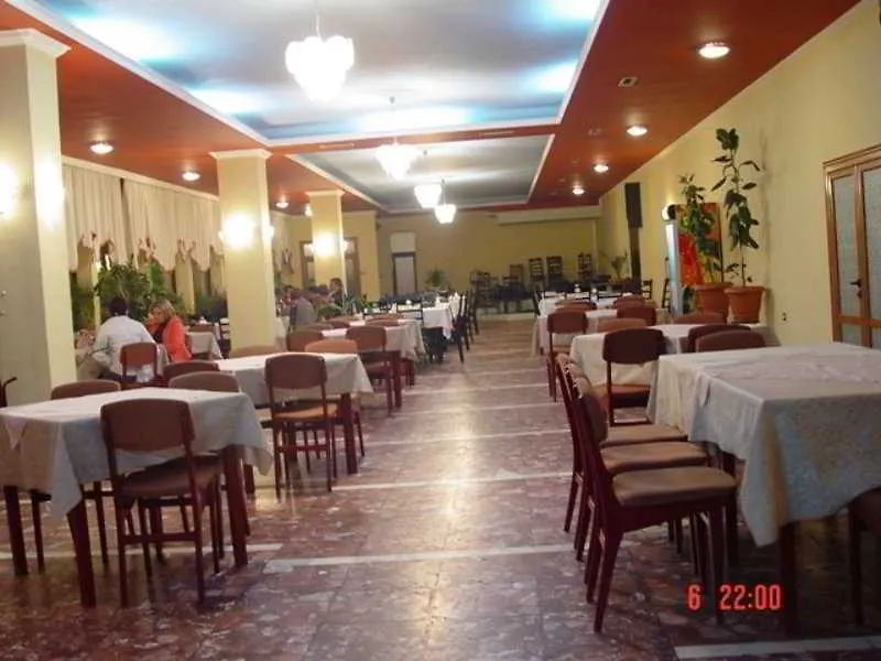 Hotel Kristal Korce