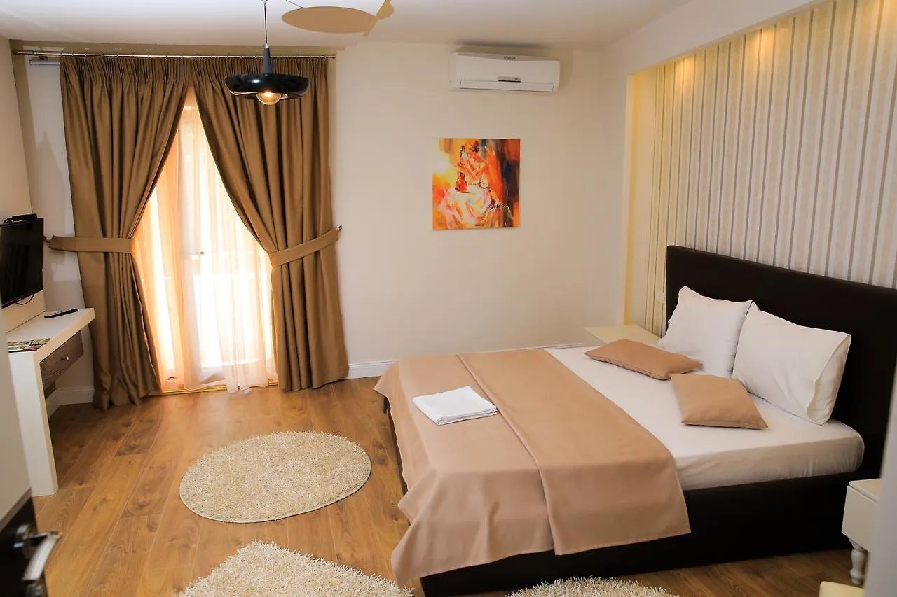 Hotel Kristal Korce