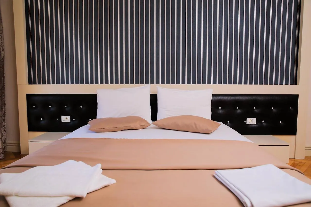 ***  Hotel Kristal Korce Albania