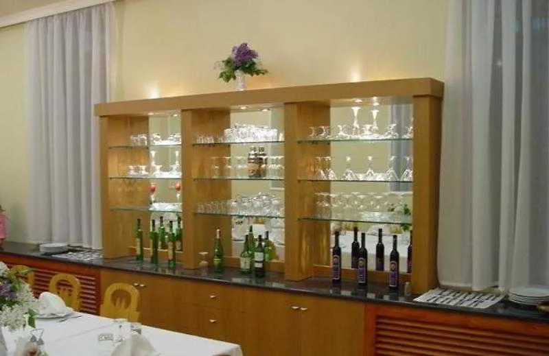 ***  Hotel Kristal Korce Albania
